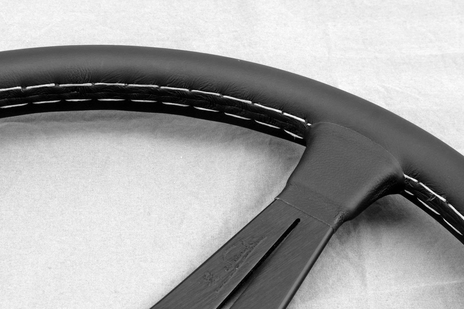 Amazon | Nardi ステアリングホイール - クラシック - 390mm